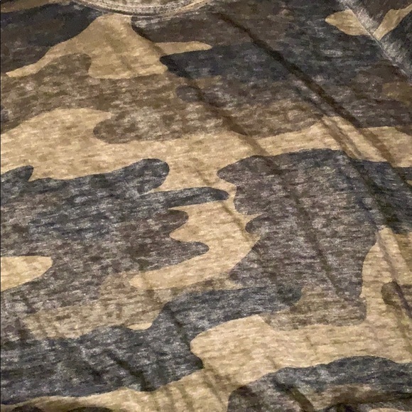 Lucky camo super soft cold shoulder tee! - Picture 4 of 5